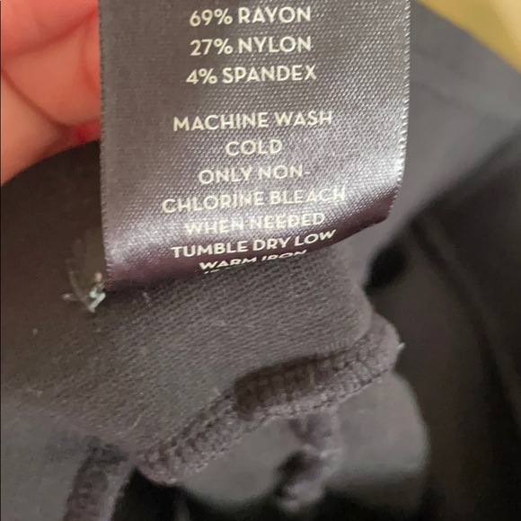 Ladies Ann Taylor Ponte Leggings - Picture 3 of 4